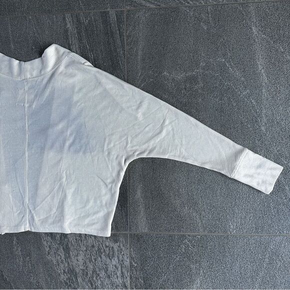 NWT Chaser Cozy Rib Drop Shoulder Cropped Open Cardigan in Ceramic (Ivory) Small - Picture 12 of 13